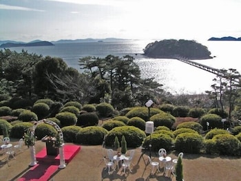 gamagori classic hotel