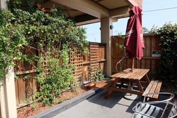 st georges motor inn