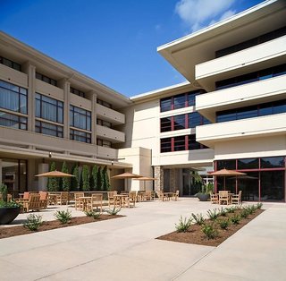 Emory Conference Center Hotel,Near Emory University,4 star