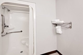 super 8 by wyndham fayetteville