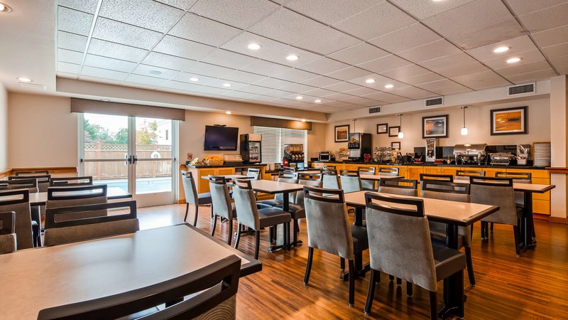 best western plus edmonds harbor inn