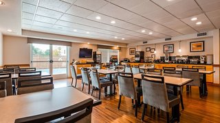 best western plus edmonds harbor inn
