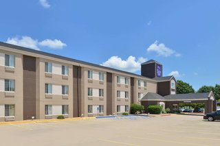 Sleep Inn Fayetteville North,Johnson>>Bentonville - Fayetteville,3 star