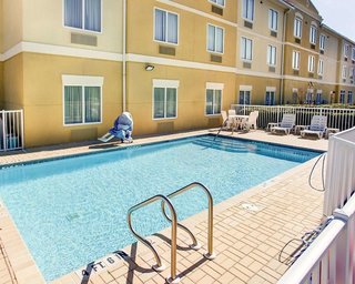 Comfort Suites Fernandina Beach At Amelia Island,Fernandina Beach>>Amelia Island,3 star