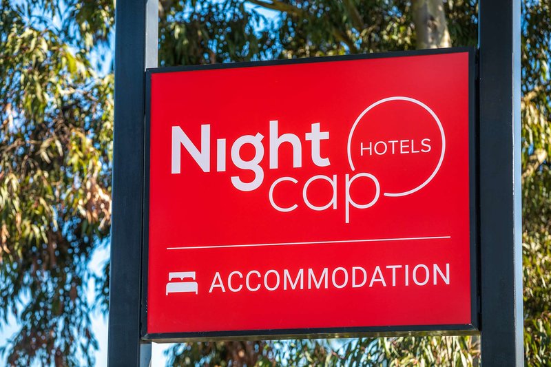 nightcap at ferntree gully hotel motel
