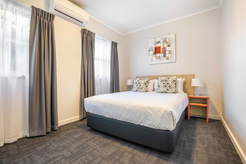 nightcap at ferntree gully hotel motel