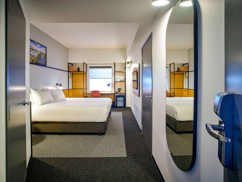ibis hamilton tainui