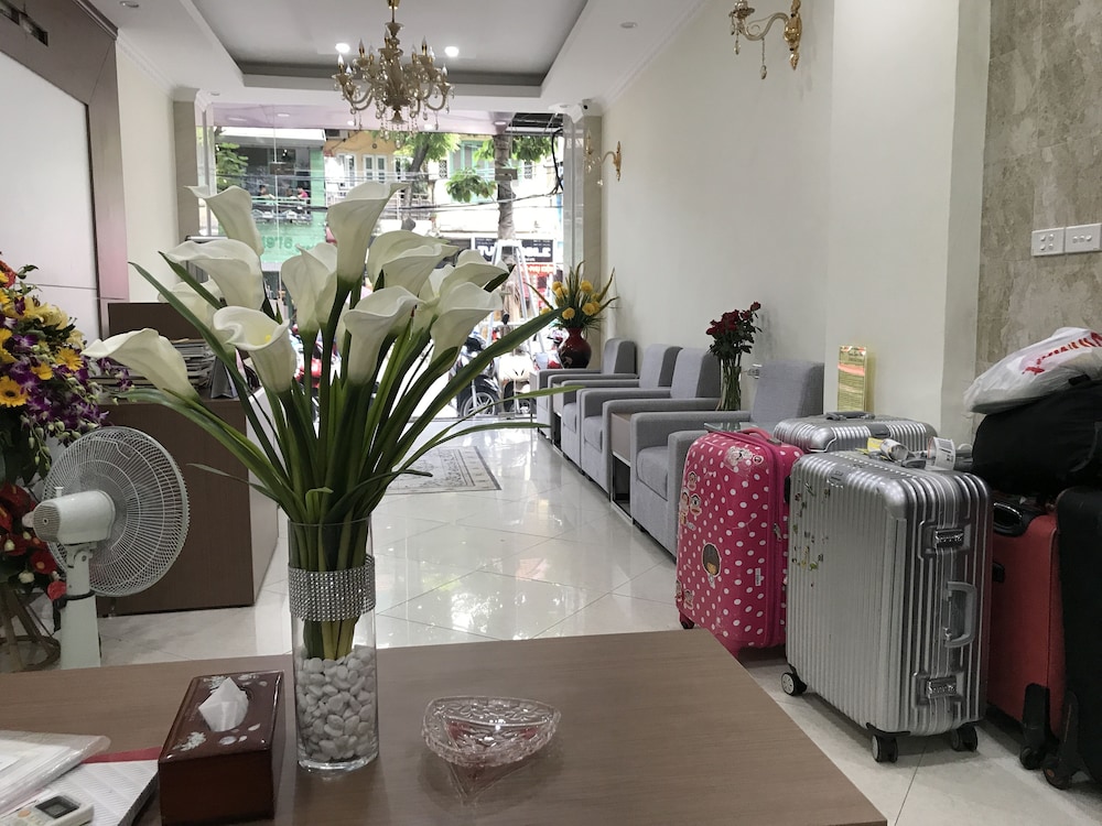 aquarius grand hotel