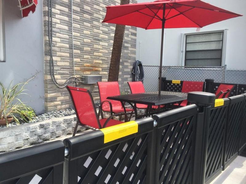 Silver Spray Motel,Hallandale Beach>>Fort Lauderdale,3 star