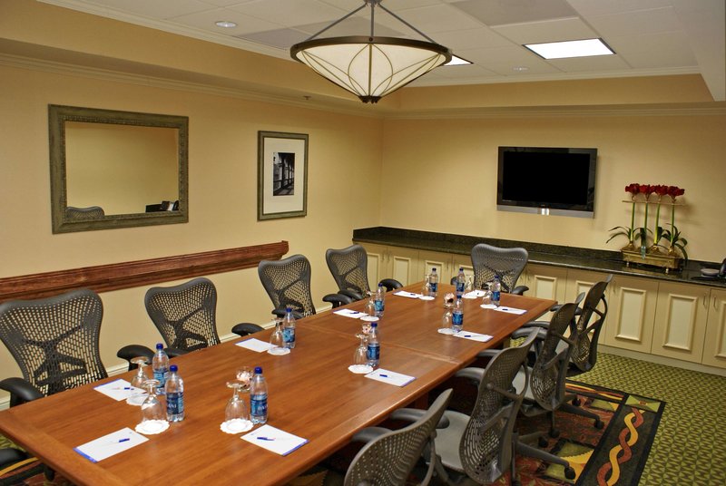 hilton garden inn tucson airport