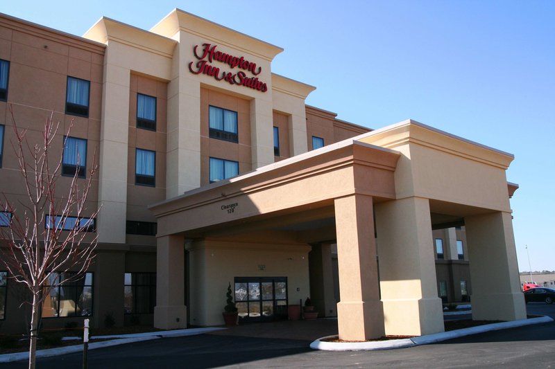 hampton inn and suites tupelo barnes crossing