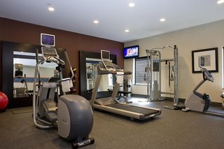 hampton inn and suites tupelo barnes crossing