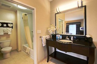 hampton inn and suites tupelo barnes crossing