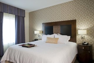 hampton inn and suites tupelo barnes crossing