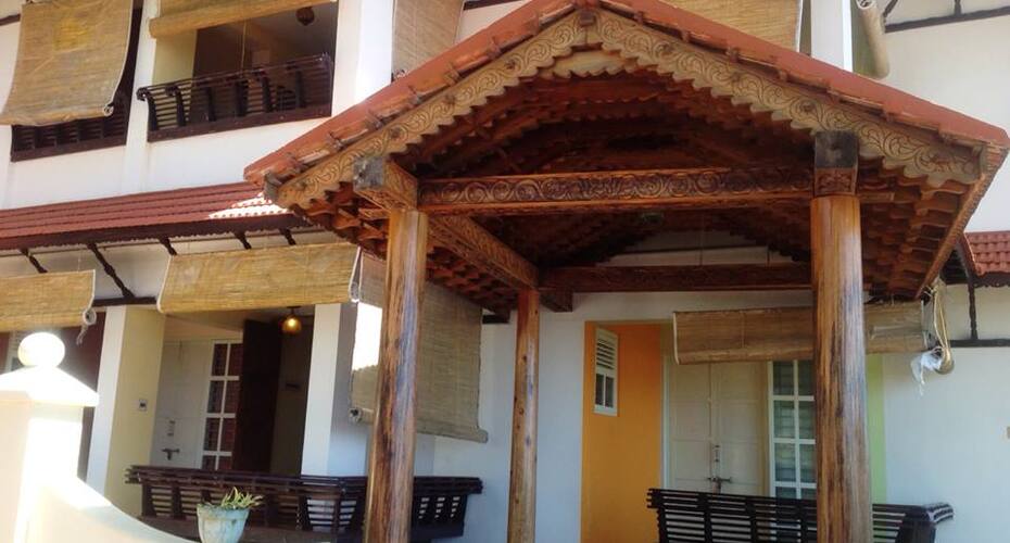 palm tree heritage beach resort