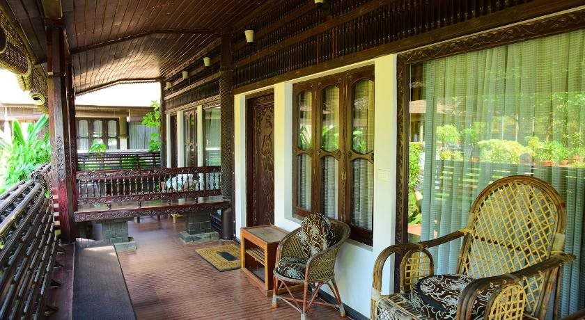 palm tree heritage beach resort