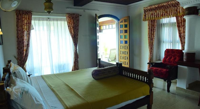 palm tree heritage beach resort