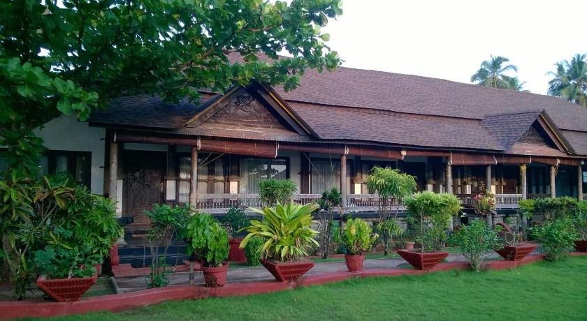 palm tree heritage beach resort