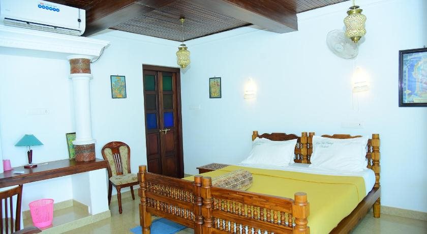 palm tree heritage beach resort