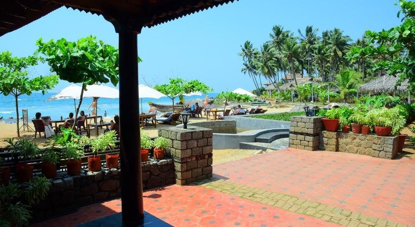 palm tree heritage beach resort