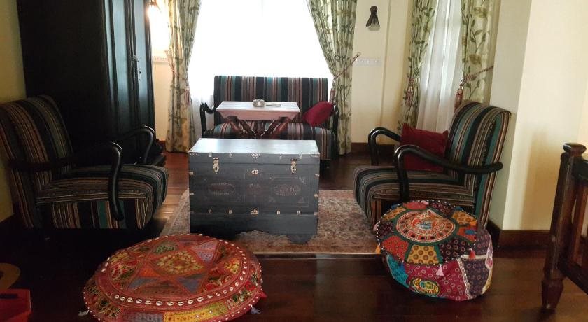 palm tree heritage beach resort