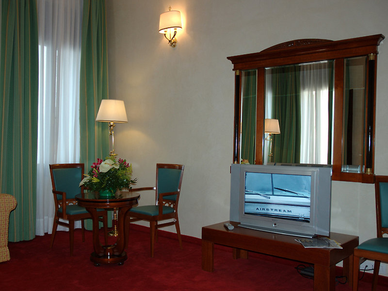 hotel dona palace