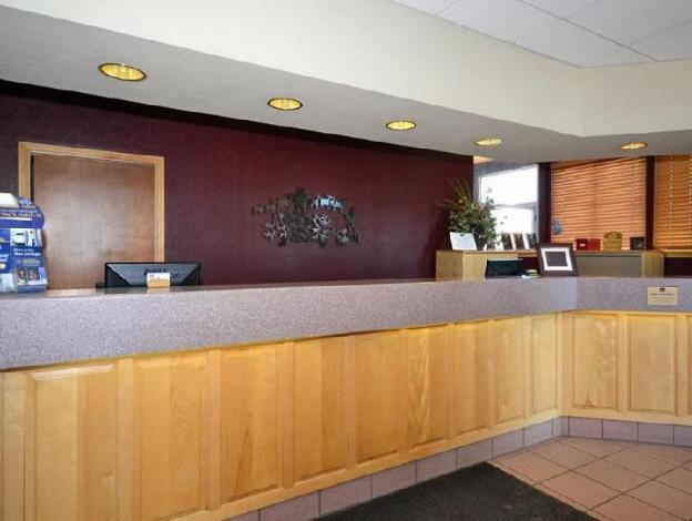 dinosaur inn and suites