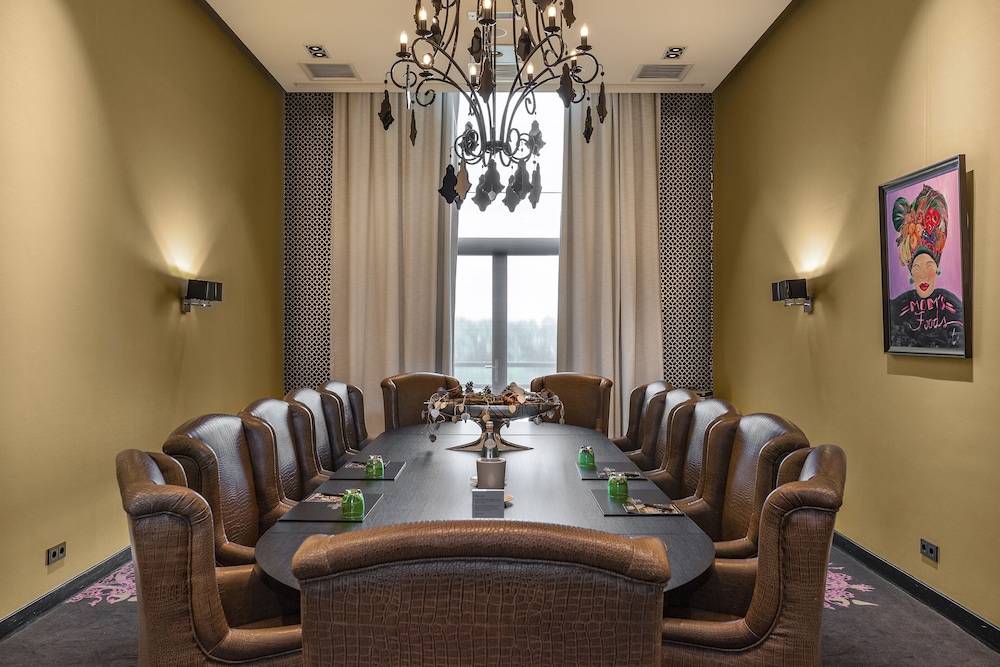van der valk hotel sneek