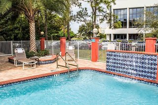 Comfort Inn & Suites Northeast - Gateway,St. Petersburg>>St. Pete Beach,3 star