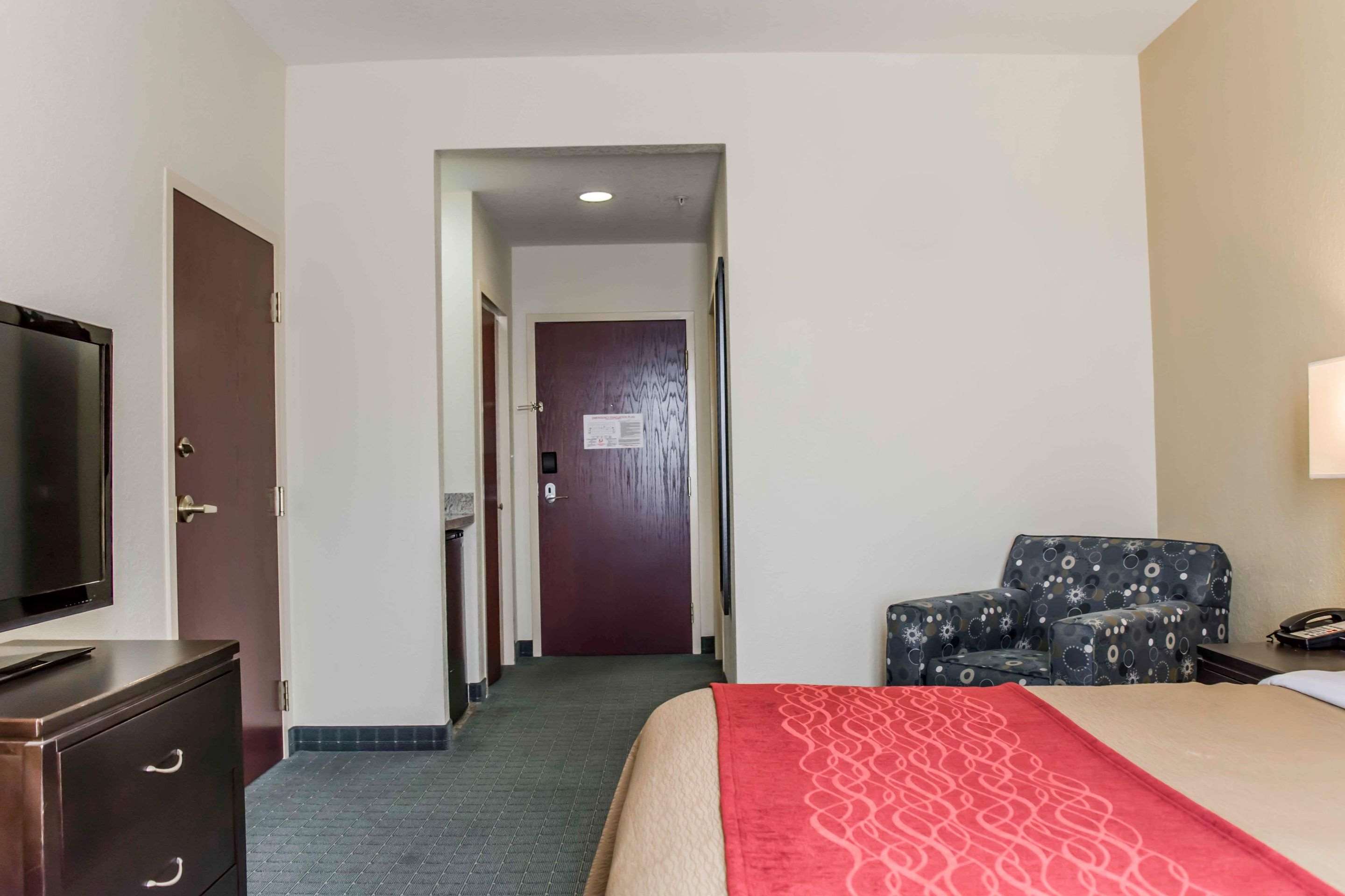 comfort inn and suites northeast gateway