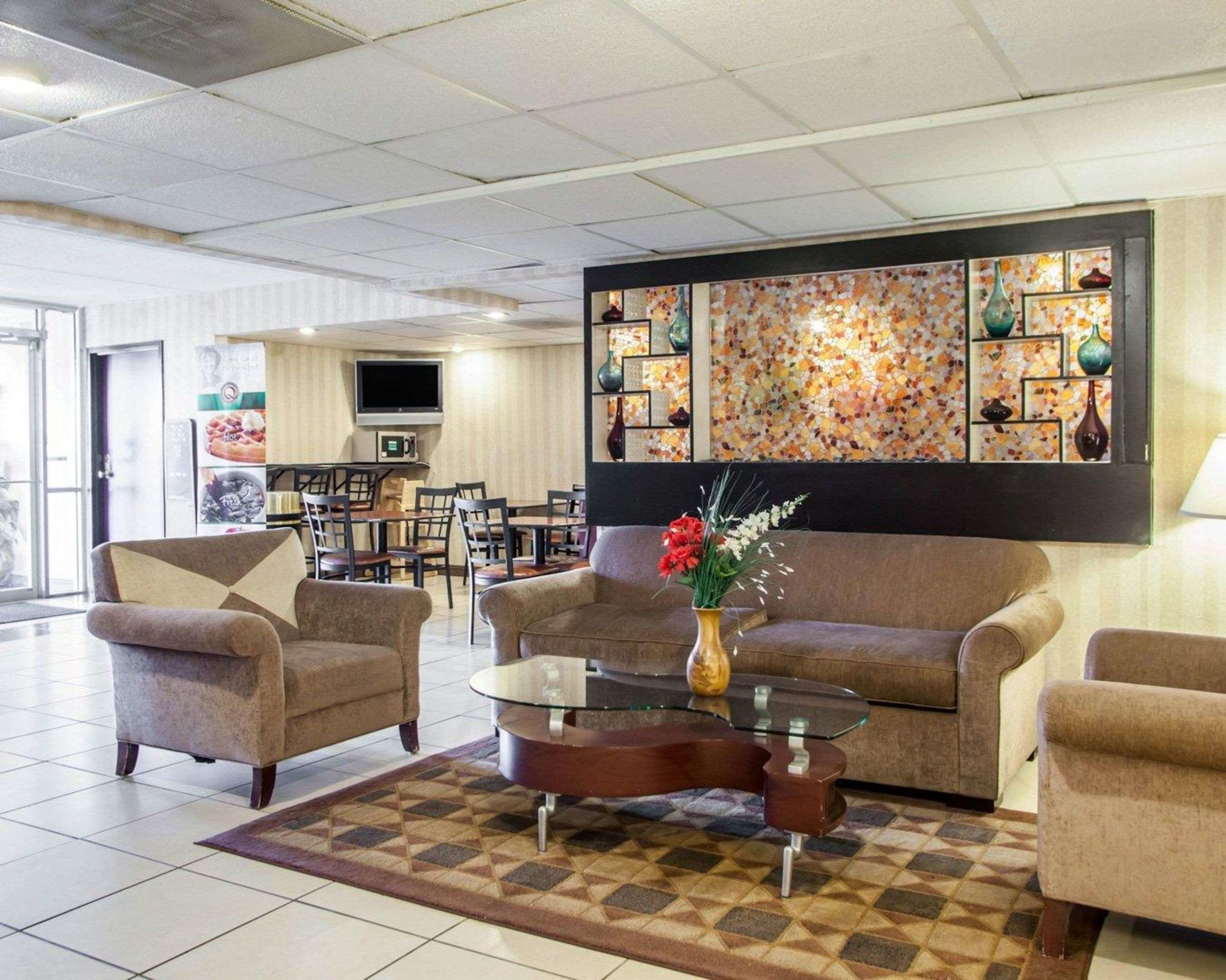 quality inn aurora naperville area