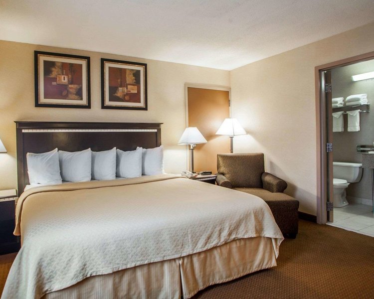 quality inn aurora naperville area