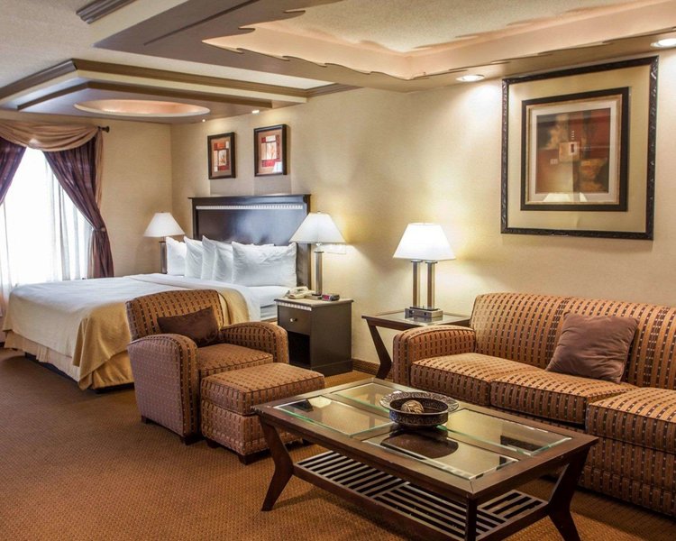 quality inn aurora naperville area