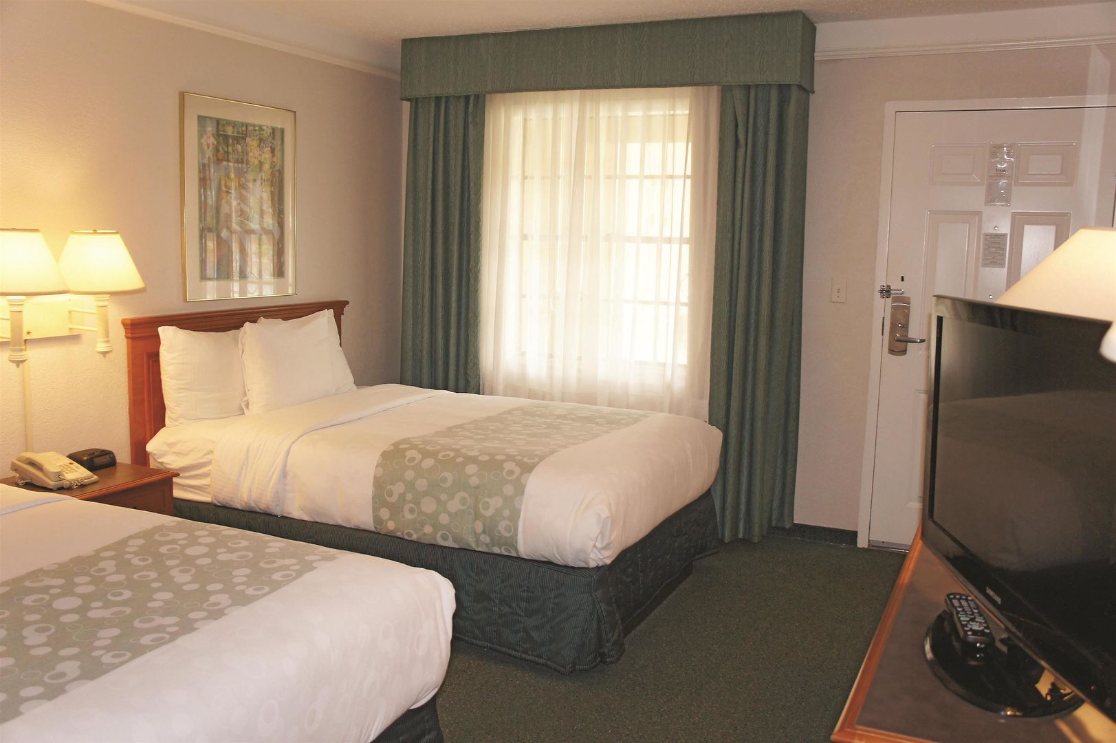 baymont by wyndham austin university area