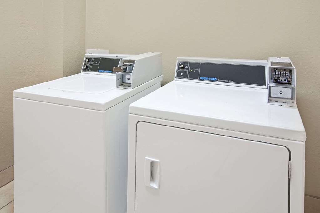 super 8 by wyndham iah west greenspoint