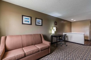 Comfort Inn & Suites Crystal Inn Sportsplex,Diamondhead>>Biloxi,3 star