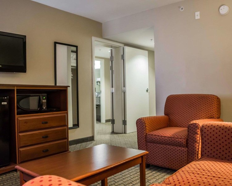 quality inn and suites tampa ybor city