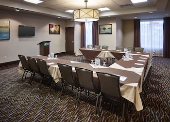 Holiday Inn Express & Suites Timmins By Ihg,Timmins>>Cochrane,3 star