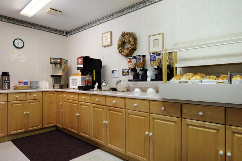 centerway hotel tonawanda