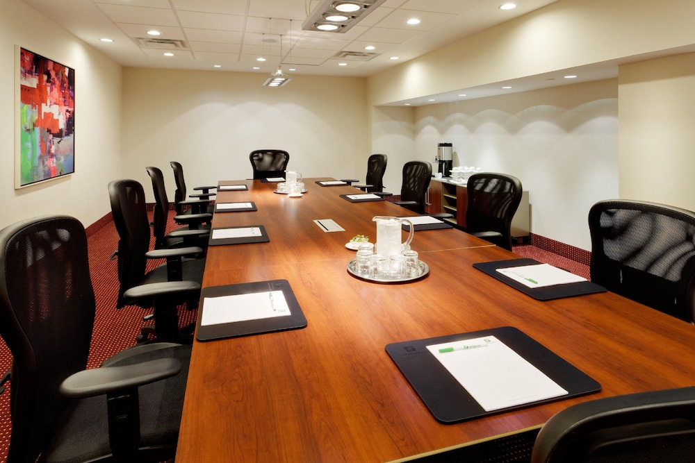 holiday inn toronto downtown centre by ihg