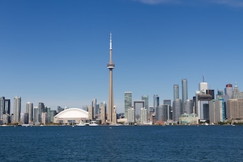 holiday inn toronto downtown centre by ihg