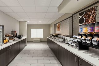 baymont by wyndham springfield i 44