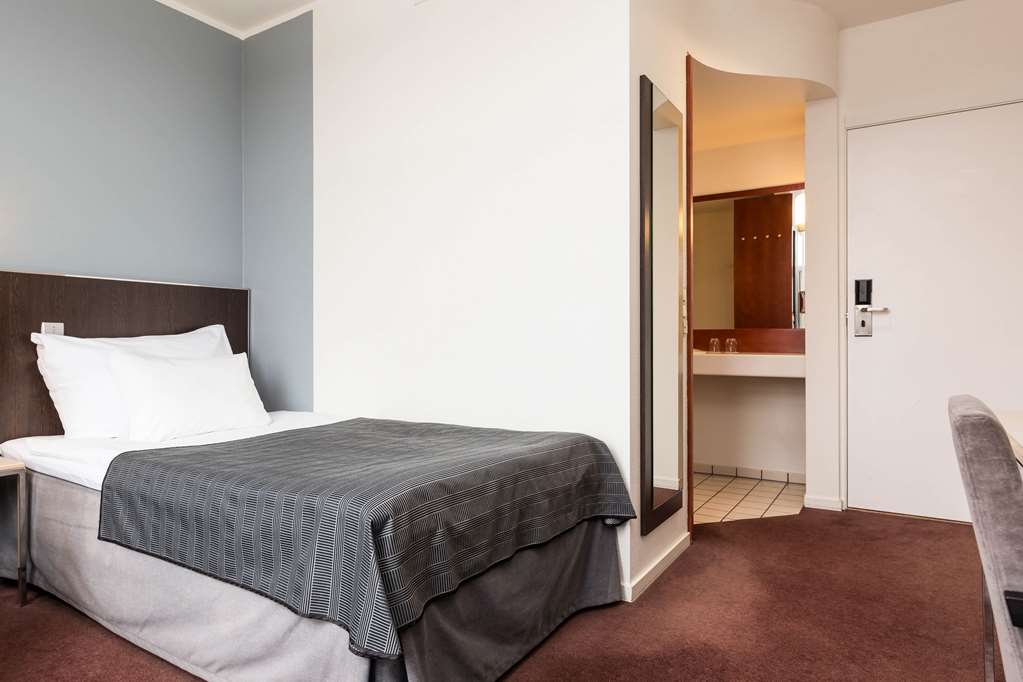 quality hotel airport vaernes