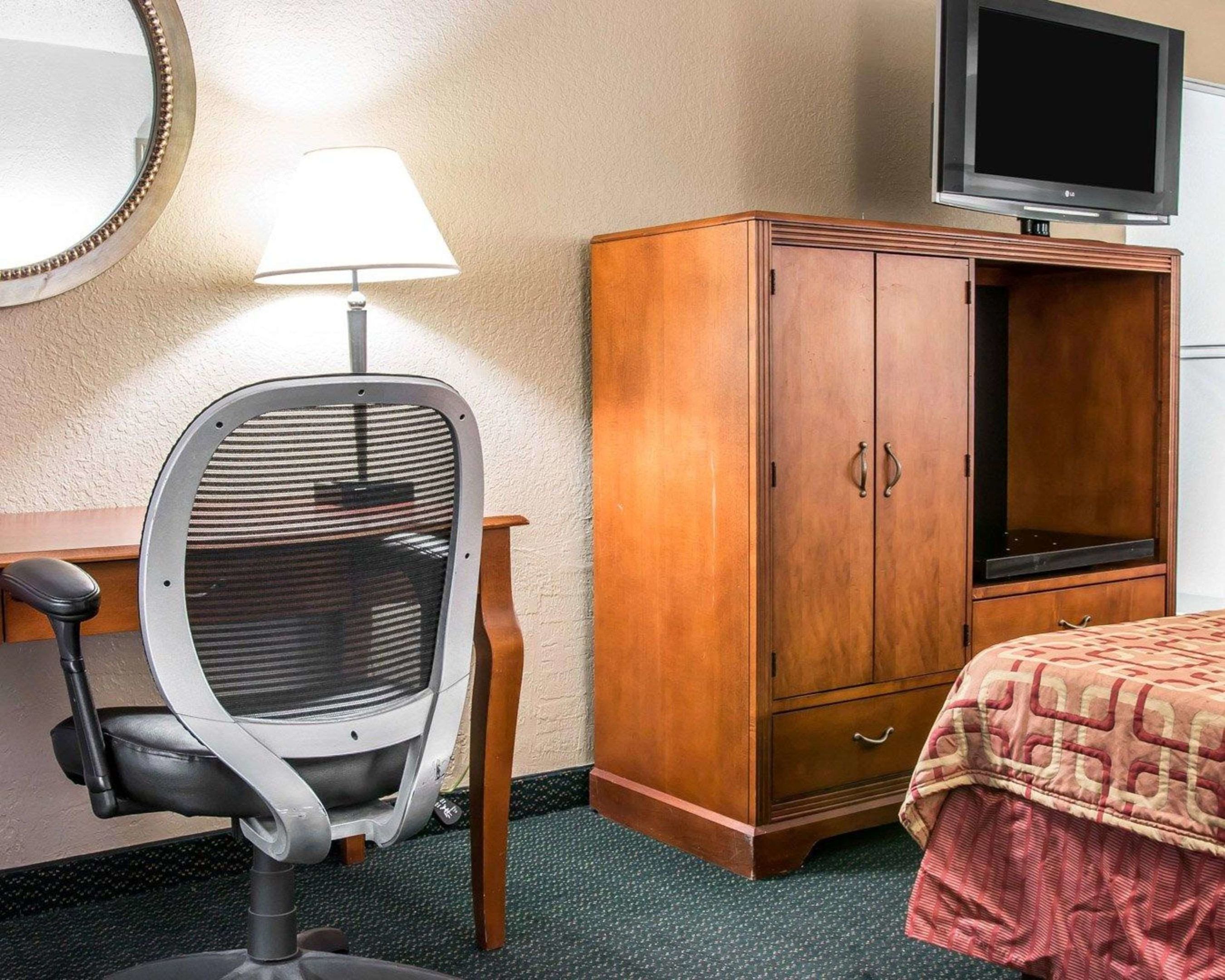 econo lodge