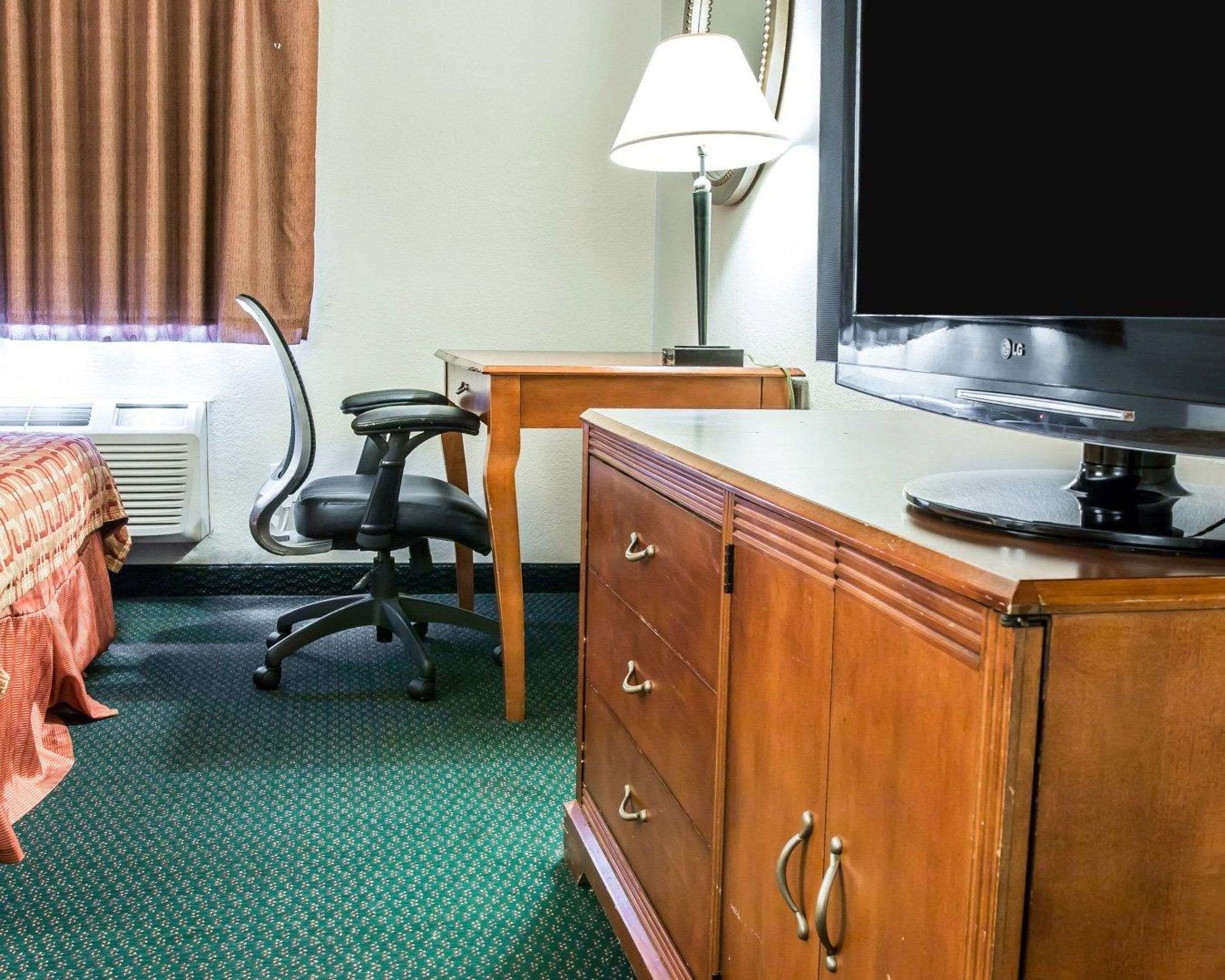econo lodge