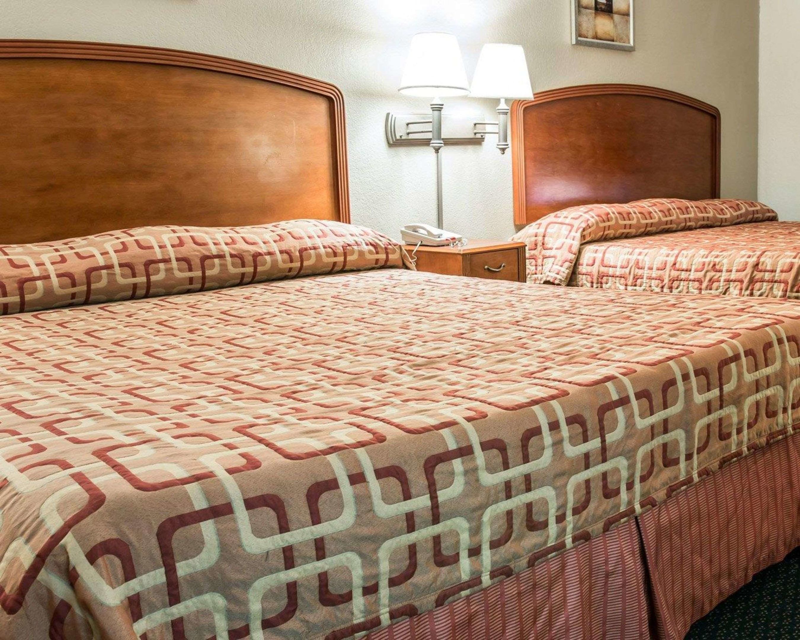 econo lodge