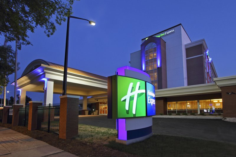 Holiday Inn Express Augusta Downtown, An Ihg Hotel