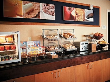 fairfield inn and suites by marriott texarkana