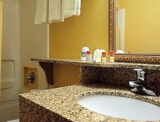 Days Inn By Wyndham Torrington,Litchfield>>Hartford,2 star
