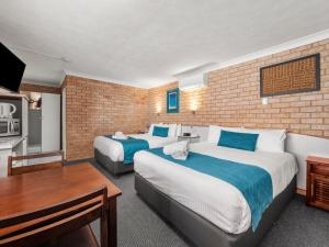 Kennedy Drive Airport Motel,Near Seagulls Table Tennis,5 star